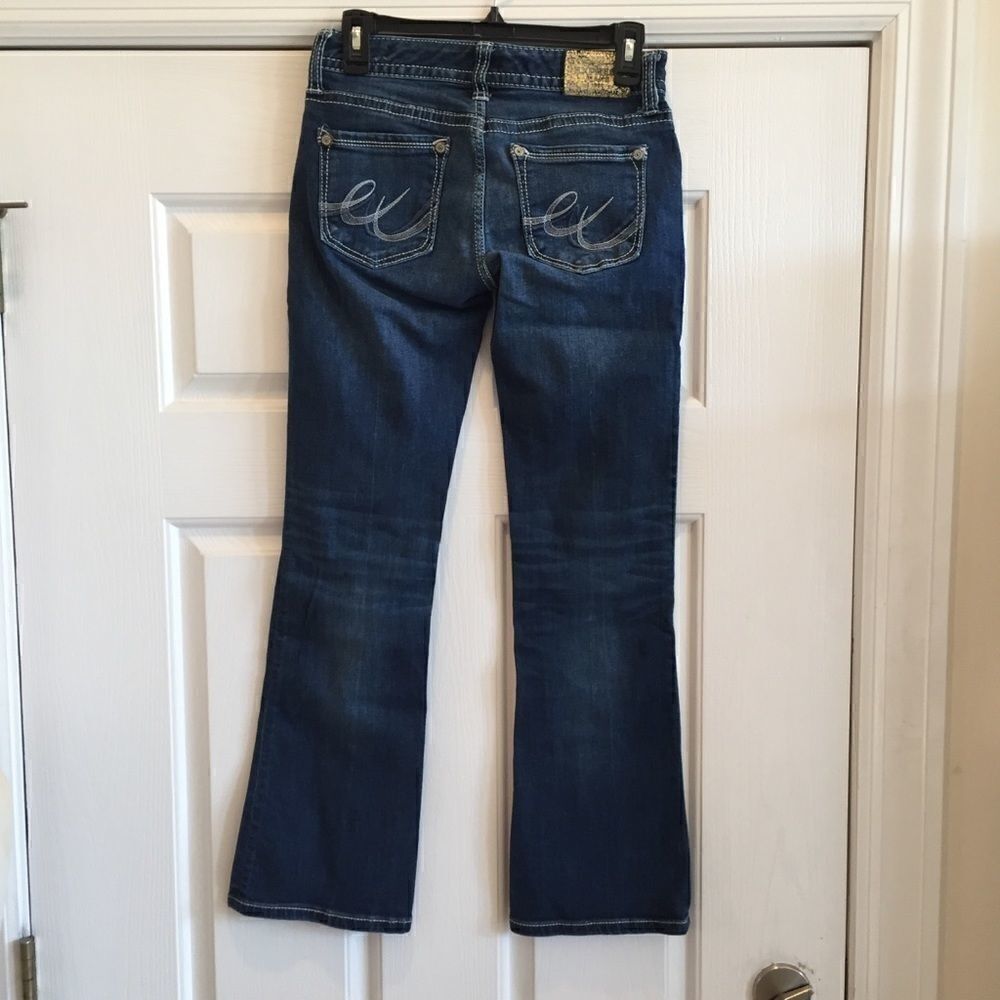 Express Jeans - Picture 3 of 6